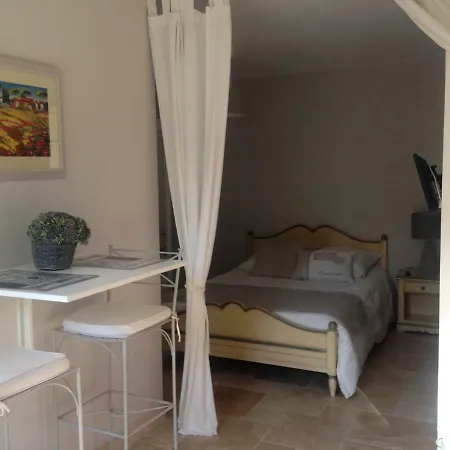 La Petite Perle, Balneo En Supplement, Le Clos Des Perles Tourtour Exterior foto